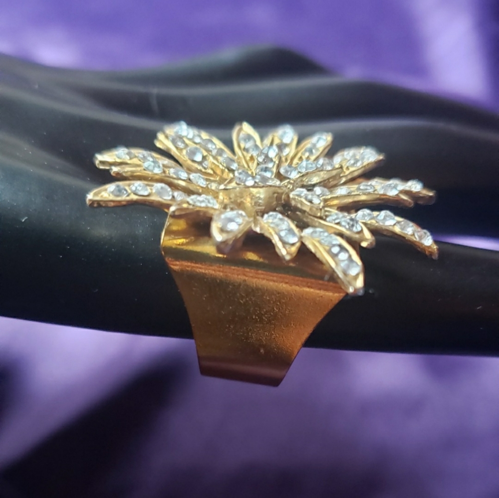 Jeweled Flower Ring